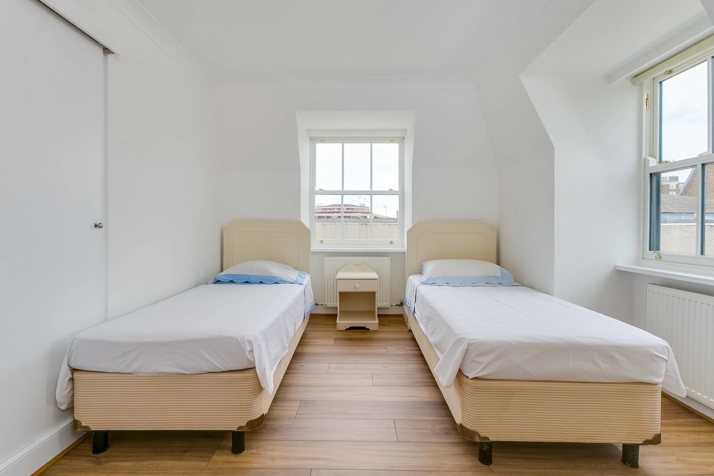 CLARENCE TERRACE, Flat 7-7.jpg
