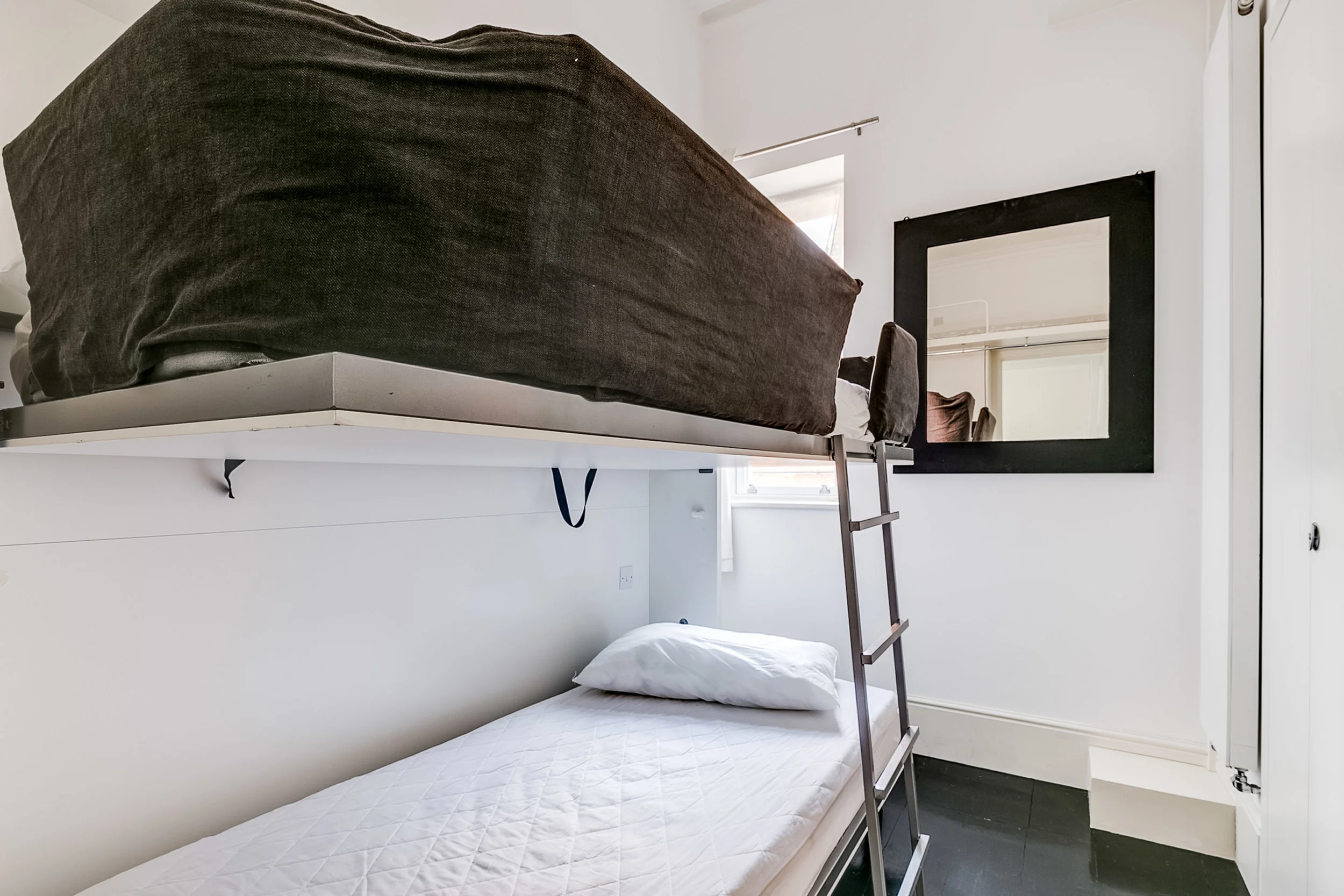 Harrington Gardens 28 FLat 3-2.jpg