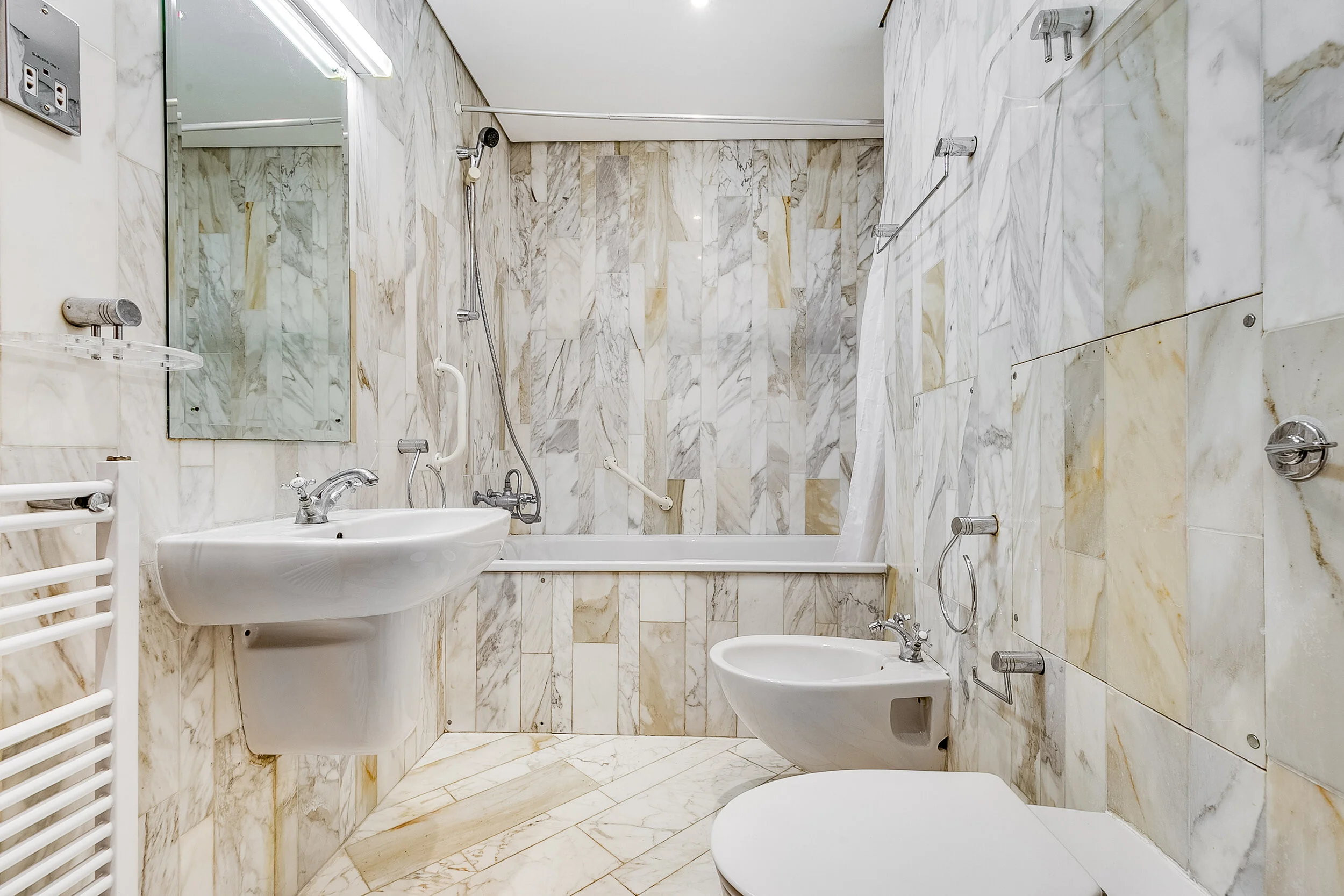 Britten Street Flat 2 27-29-4.jpg