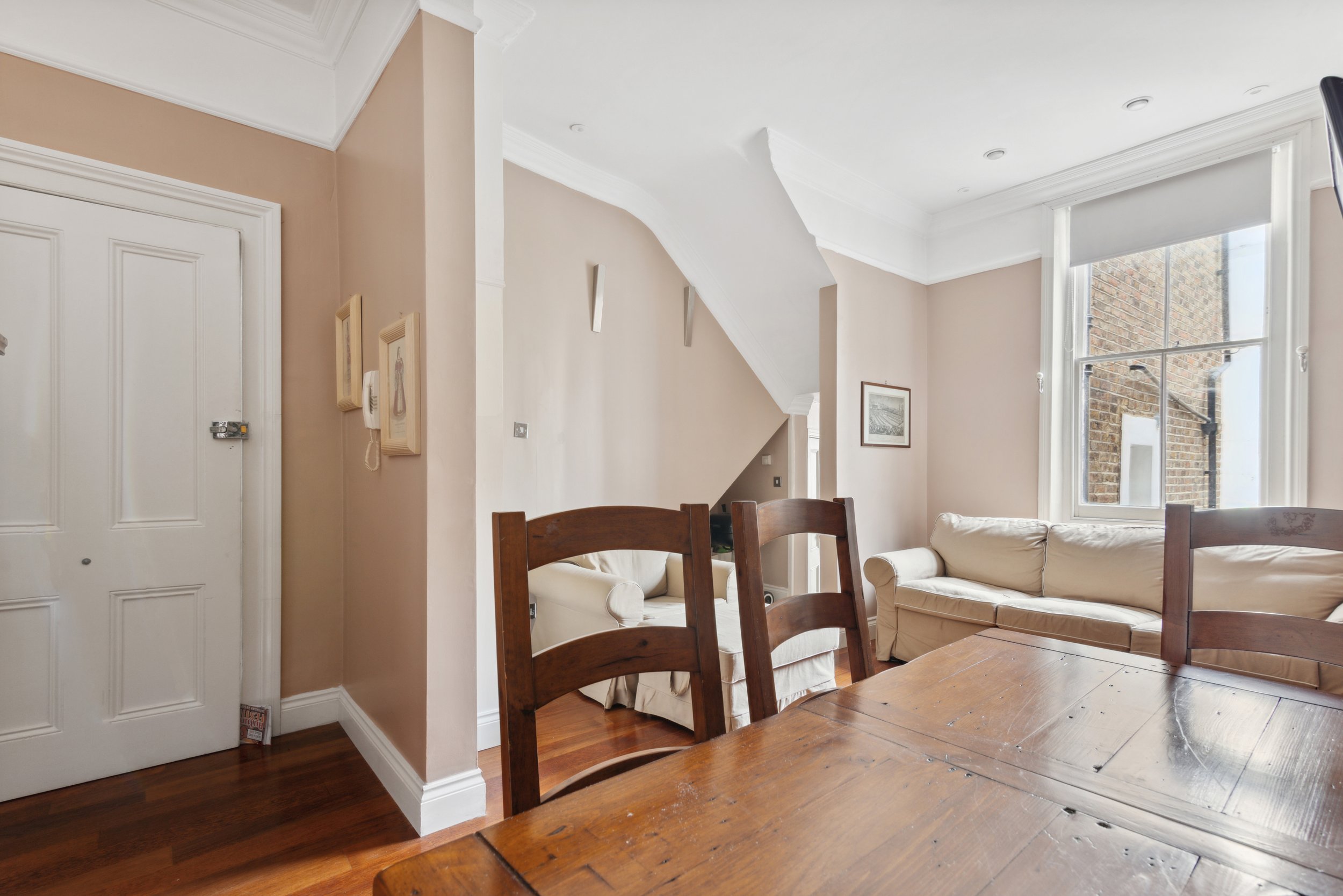 (637) Barclay Road 5, SW6 — Casa Londra