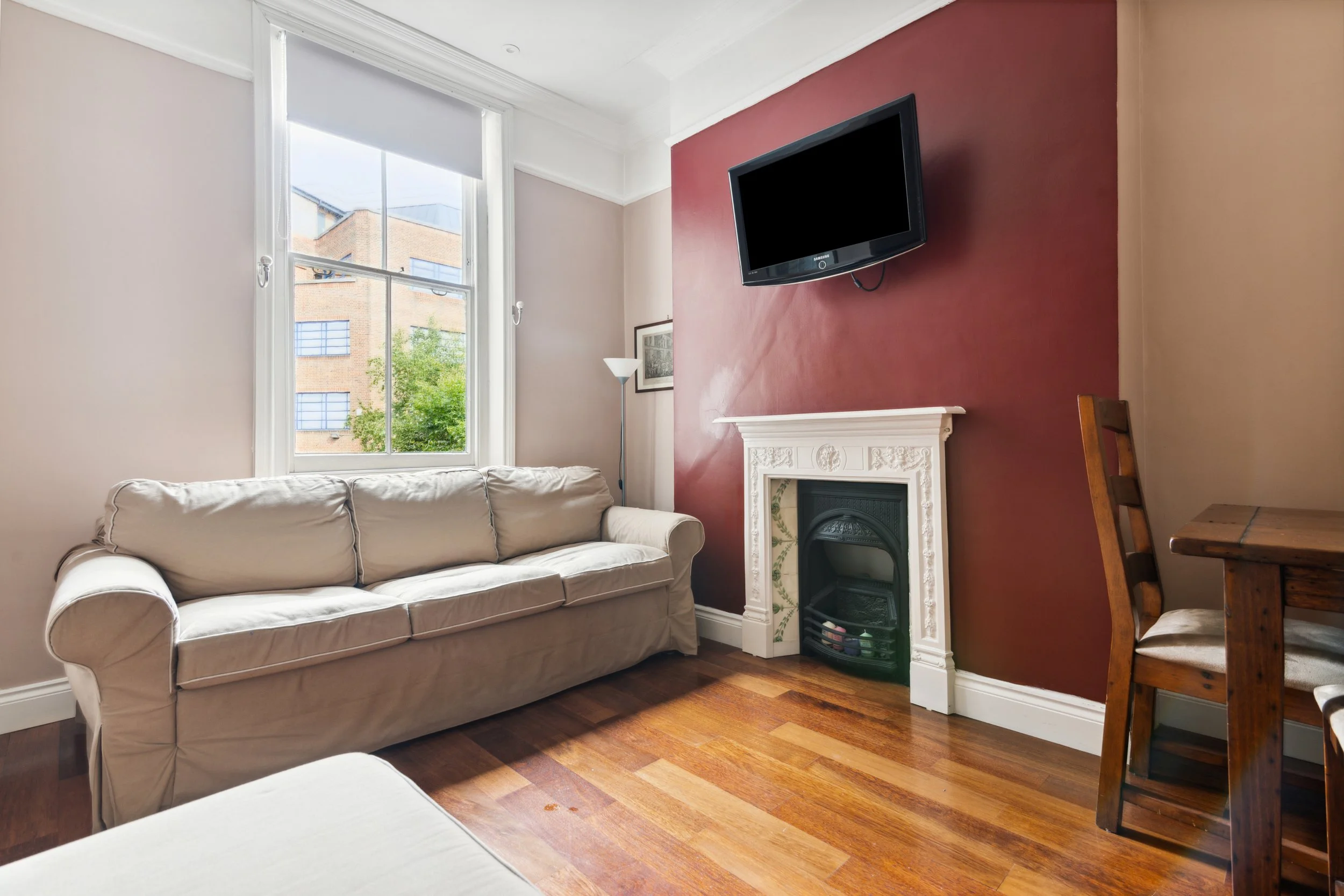 (637) Barclay Road 5, SW6 — Casa Londra