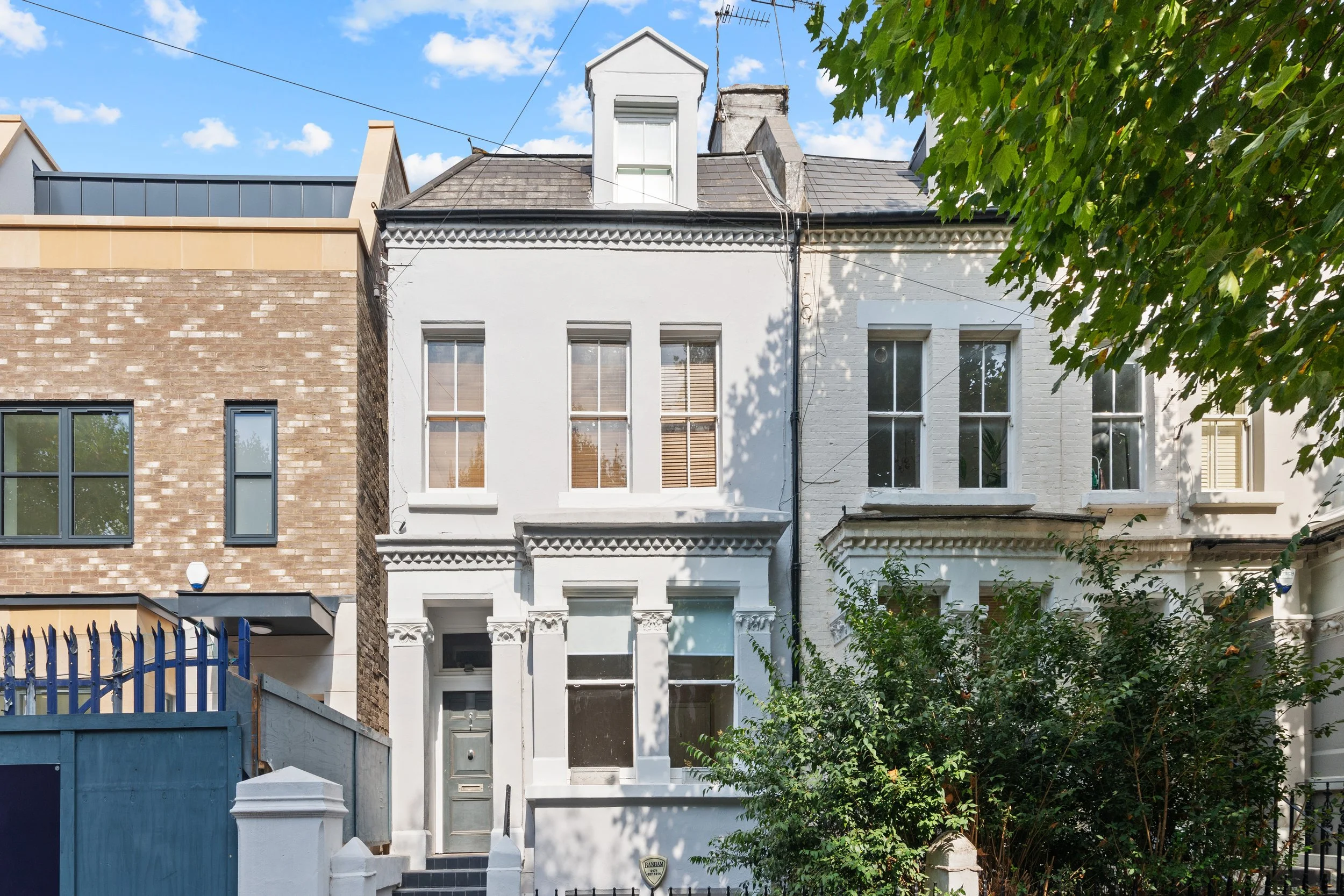 (637) Barclay Road 5, SW6 — Casa Londra