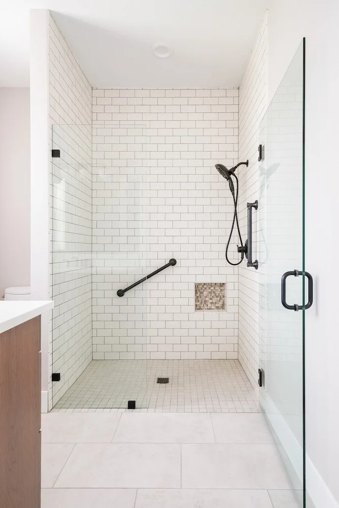 DT Glass Avoiding TripUps in Your Curbless Shower Design