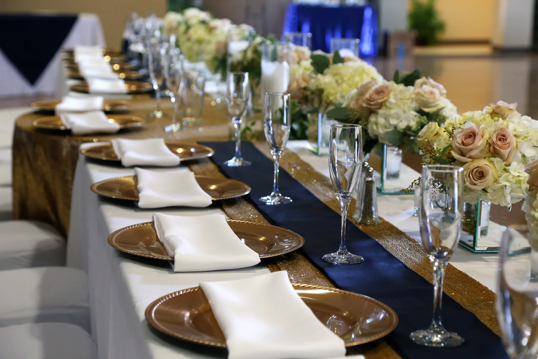 TWWEVENTS_GoldNavyTableSetting_WS.jpg