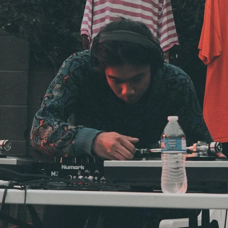 Dj 2.jpg
