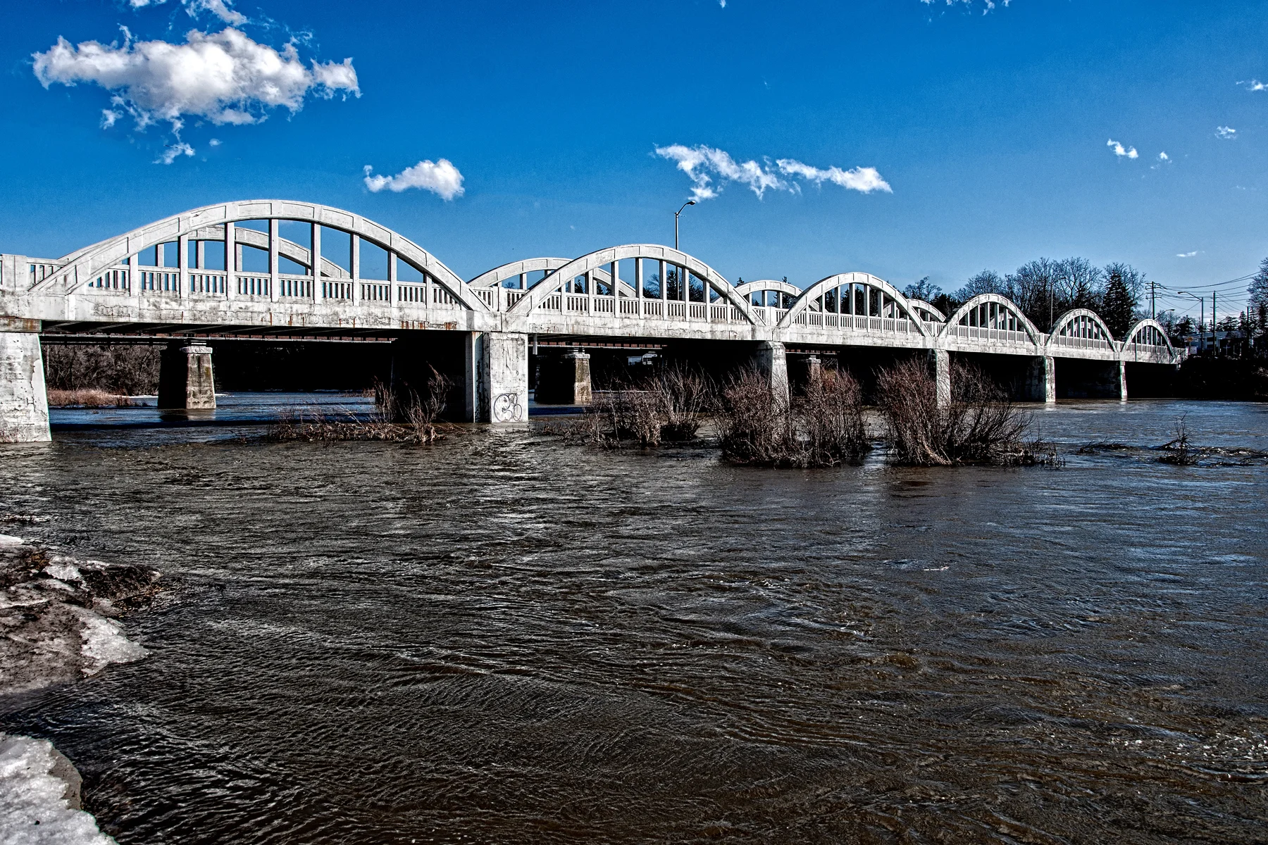 _DSC0710 Freeport Bridge over the Grand.jpg