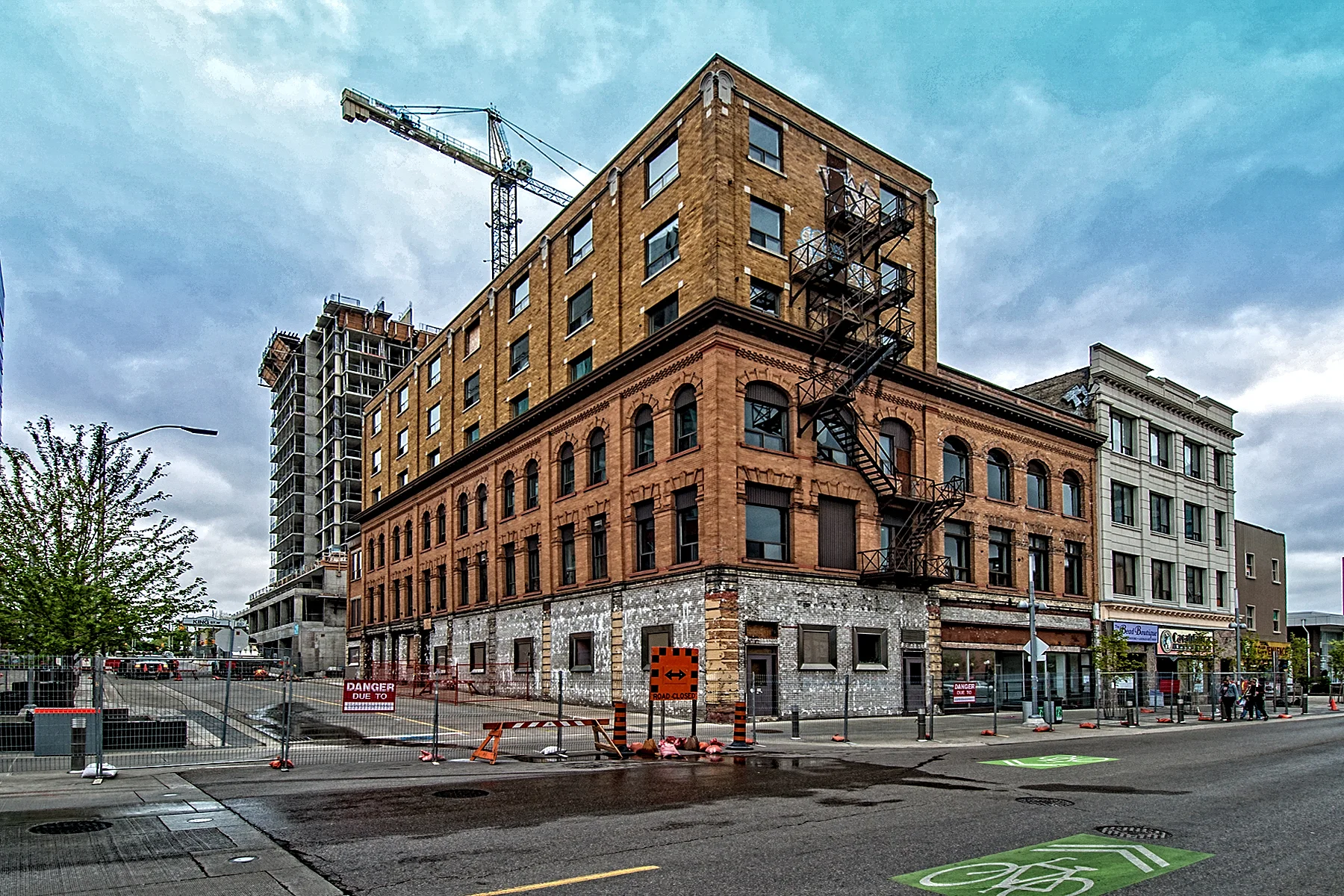 _DSC2012 Mayfair Hotel.jpg