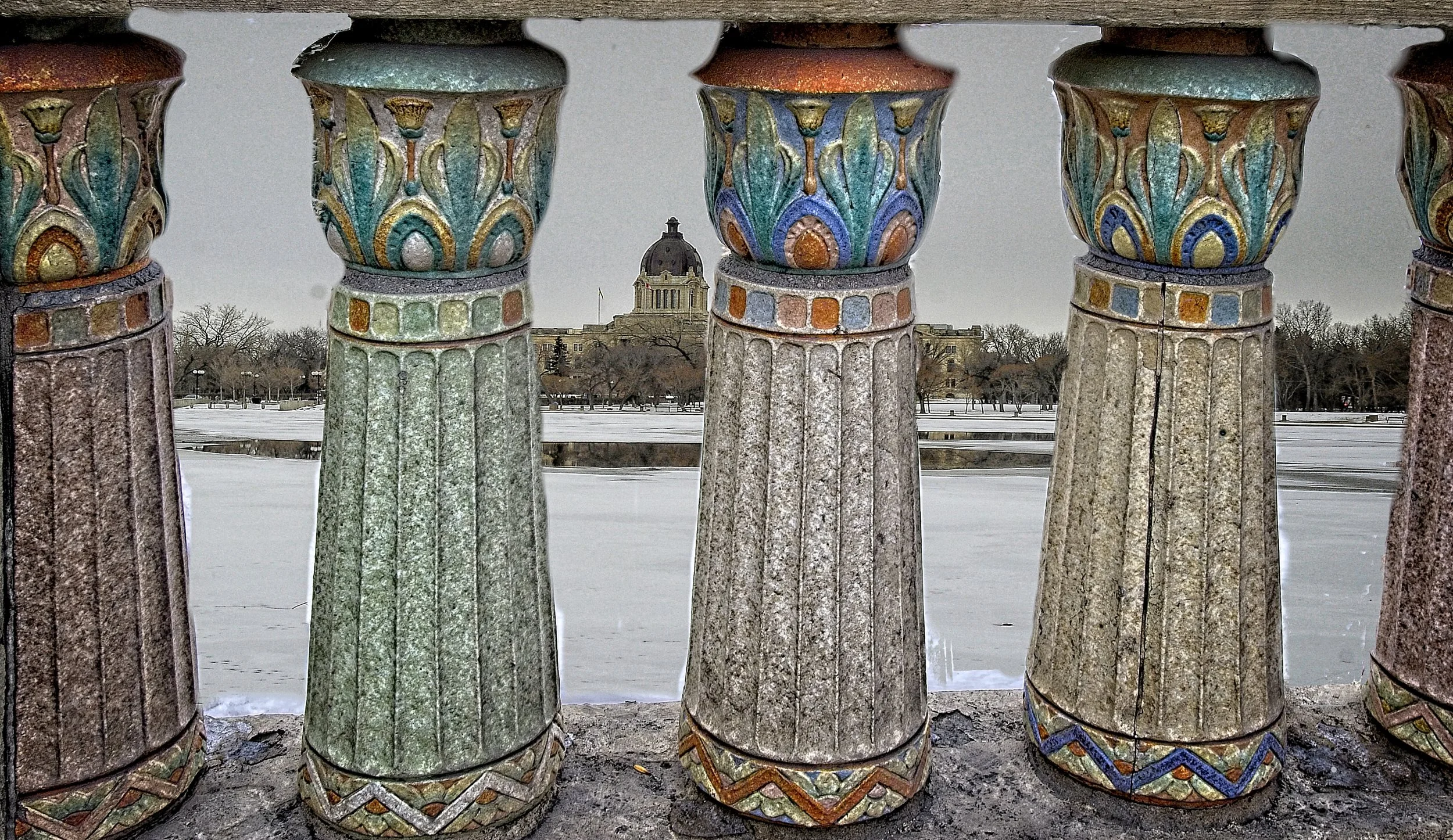 Albert  St Bridge with Leg background  Dynamic   _DSC0834.jpg