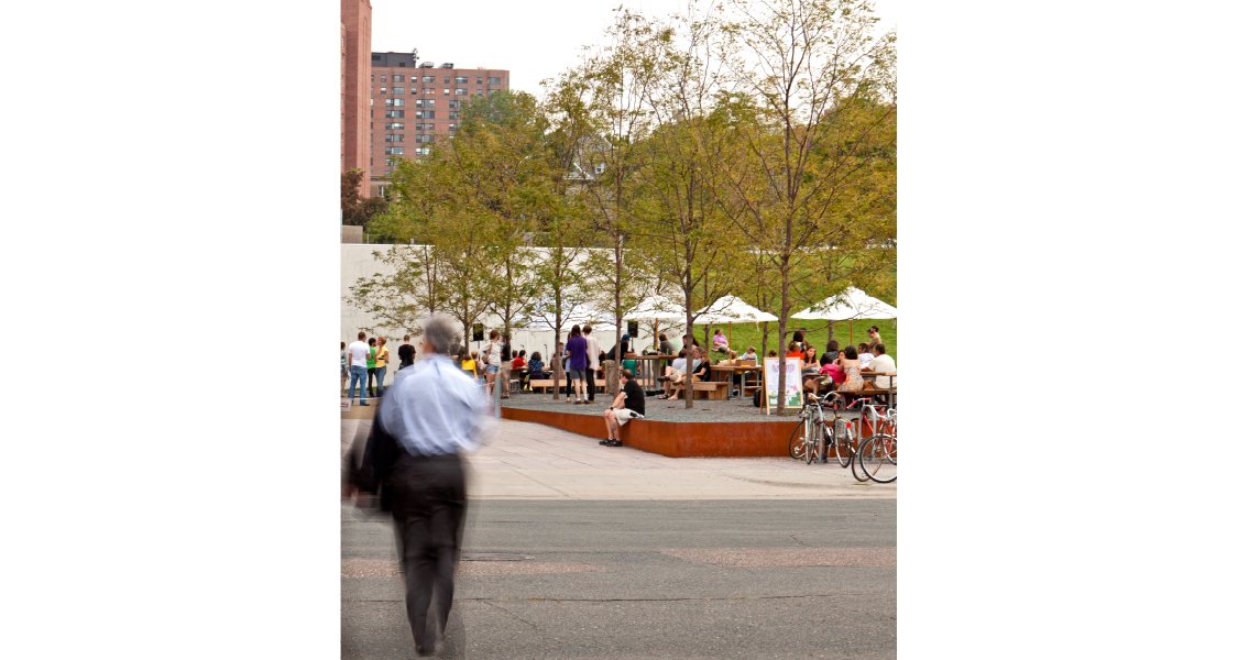 4.+walker+art+center+open+field+courtyard+landscape+public+space+minneapolis+minnesota.jpg