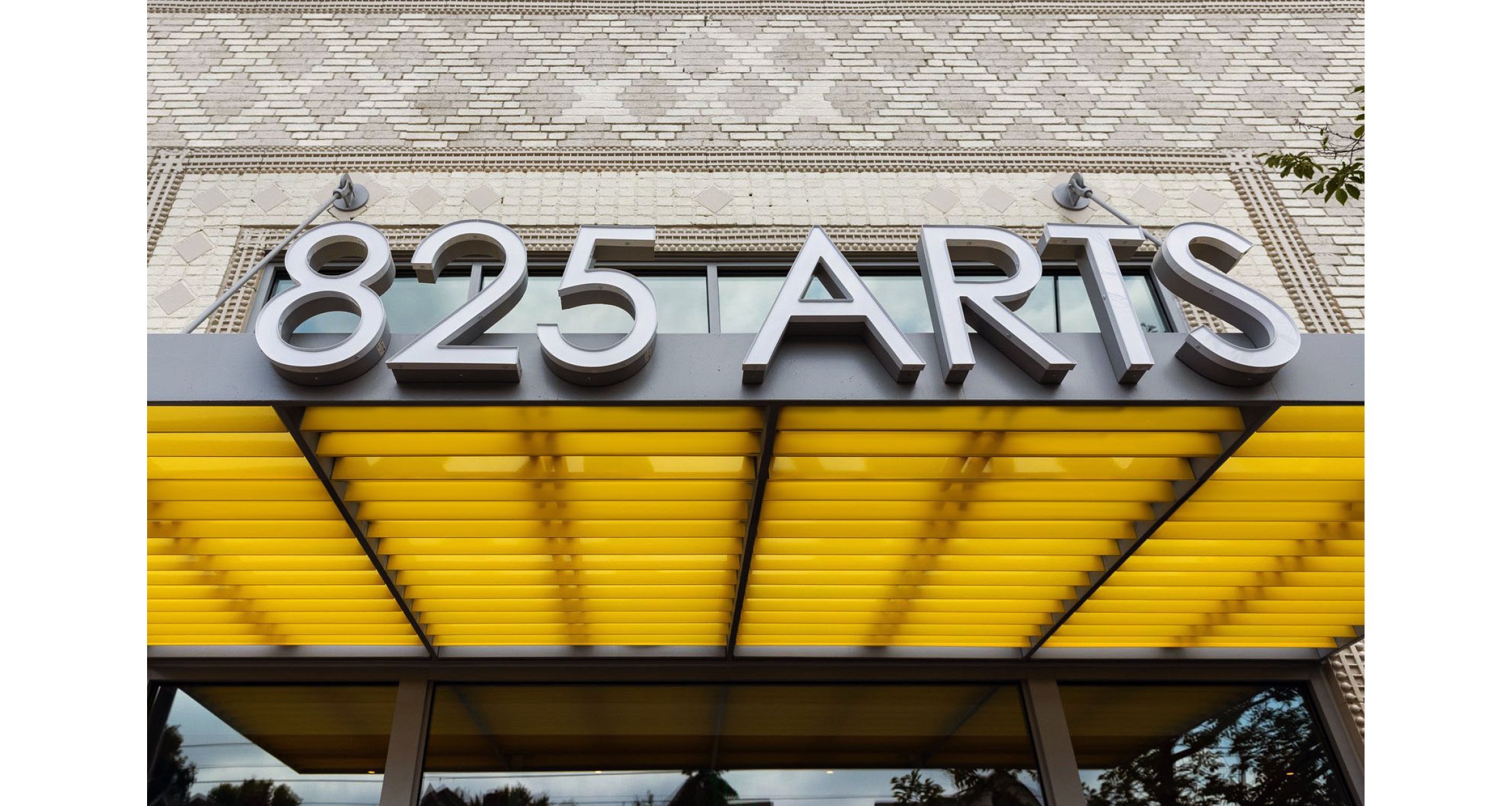 9.+825+Arts,+Theater,+Community+Art+Center,+Creative+Commons,+Architecture,+Historical+Renovation,+St.+Paul,+Frogtown,+Rondo+vjaa.jpg