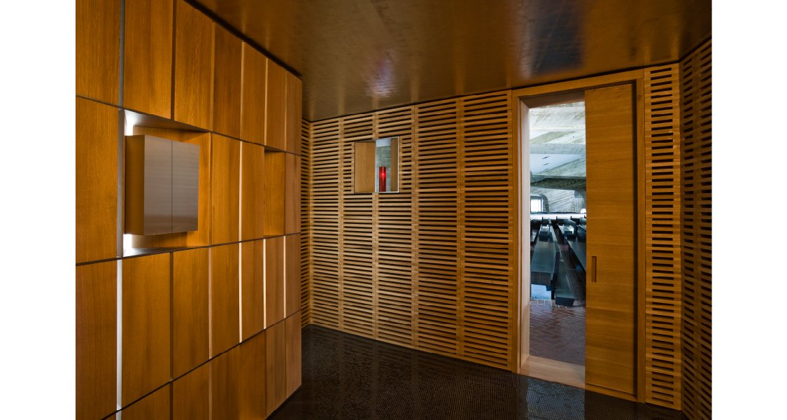 7.+blessed+sacrament+chapel+saint+johns+abbey+collegeville+minnesota+marcel+breuer+architecture+church+vjaa.jpg