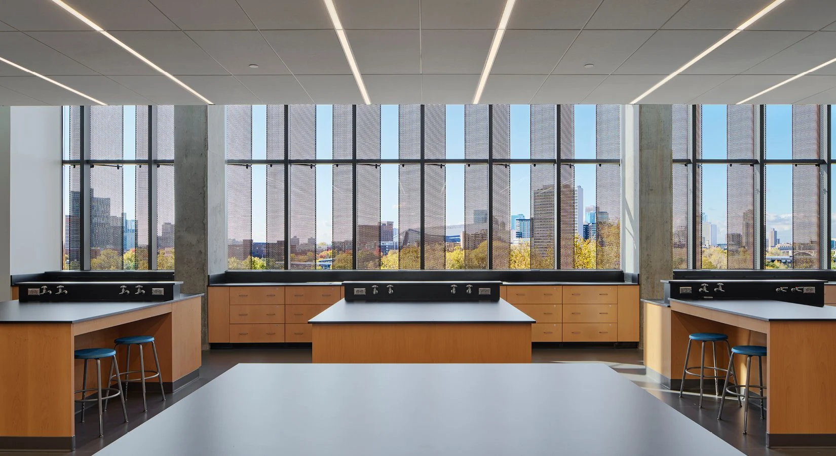 260108_University Minnesota Chemistry Lab Sustainability Interiors Modern Classroom.jpg