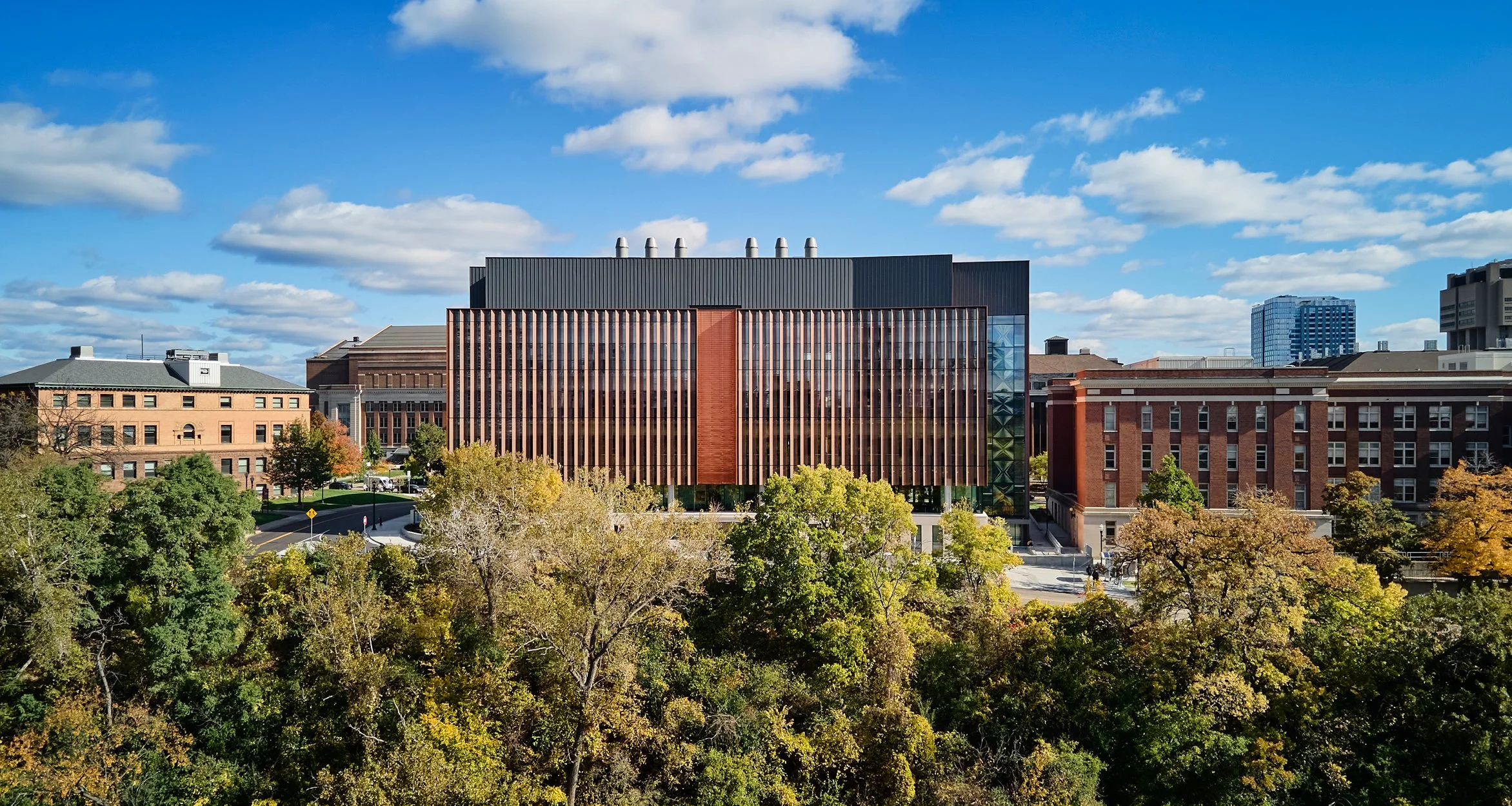 01_VJAA University Minnesota Chemistry Lab Student Design Mississippi River.jpg