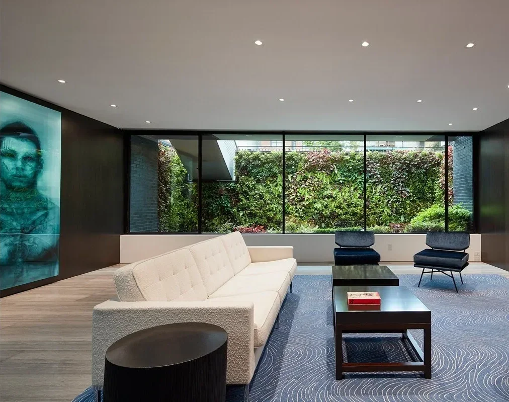 15.+chicago+urban+infill+house+architecture+lincoln+park+rooftop+garden+brick+row+house+vjaa.jpg.webp