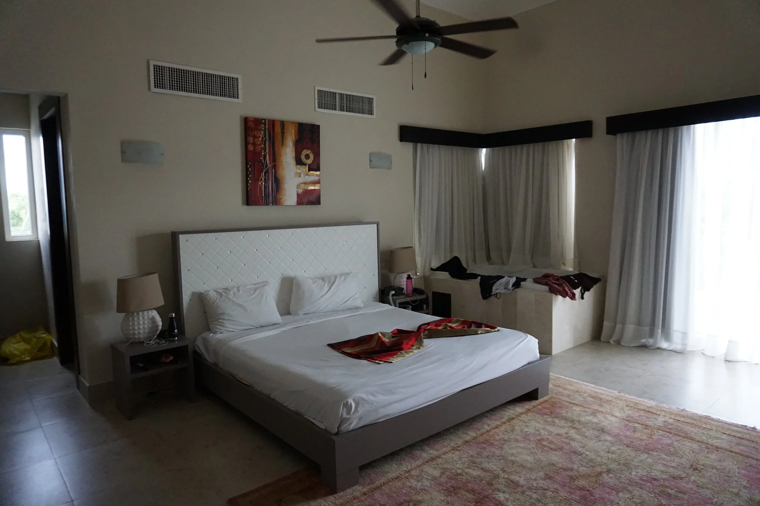  Our bedroom, the number 2.  We didn’t use the jetted tub.  The only way to fill it was with the hand spray, no true faucet. 