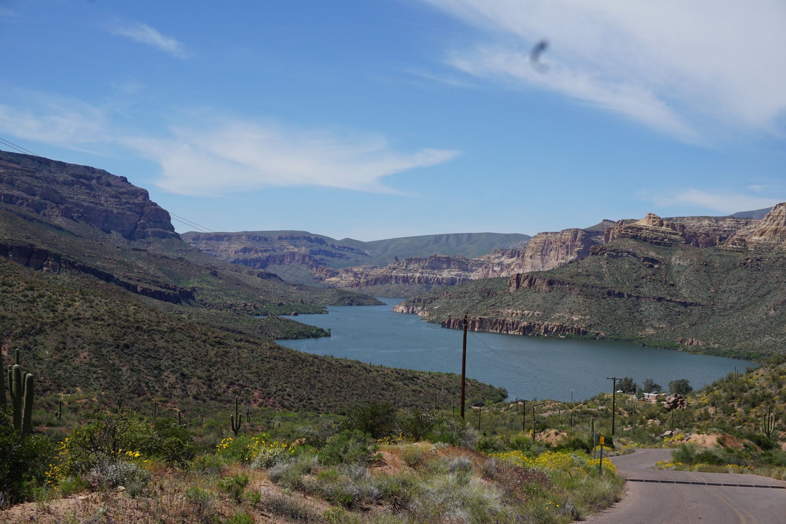  Apache Lake 