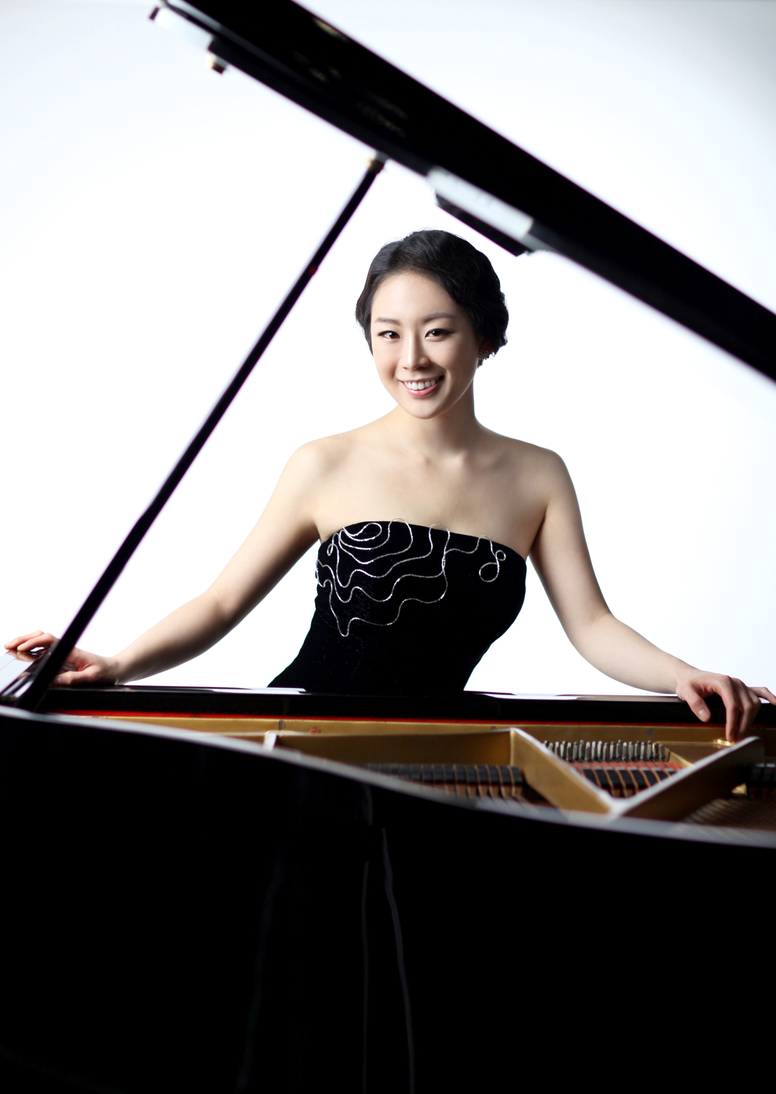 Yoonie Han, pianist