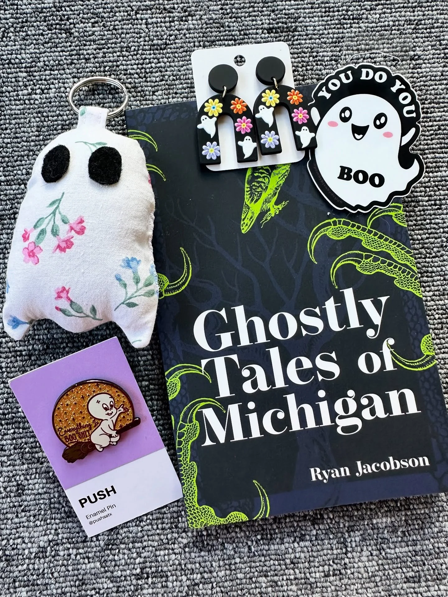 Last call on spooky items 👻 Order today to make sure everything arrives on time for Halloween!