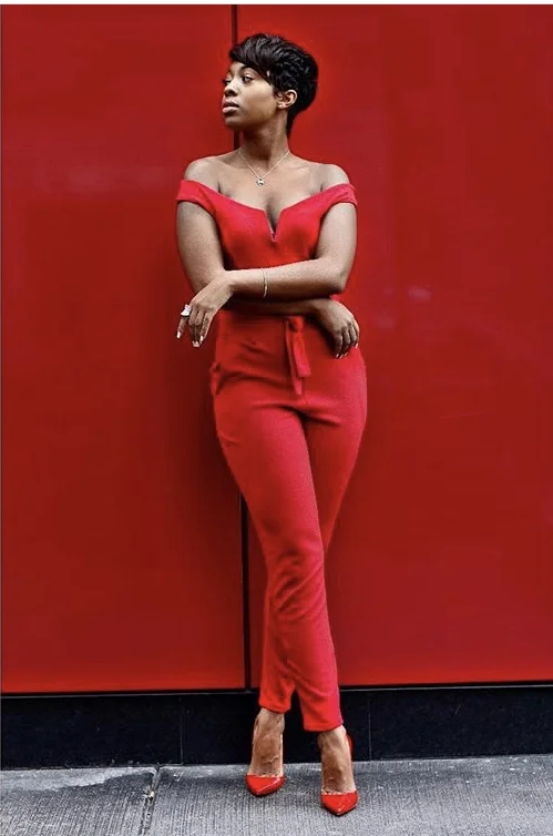 I'm a sucker for a color-coordinated look, can you tell? I'm also a sucker for a nice jumpsuit paired with a sleek and sexy pair of shoes. In this case red pumps. ASOS is always a must on weekend finds day! This red wrap jumpsuit is perfect for a Sunday brunch, a meeting or even an early dinner with a special friend *wink wink* As we all know, a look wouldn't be a look without the perfect pair of shoes. Lucky for us... Macy's carries Steve Madden! These classic red pumps by Steve Madden finish the look off perfectly. Not to mention, they are on sale! A pretty silver pendant is like the cherry on top of this look. These Kate Spade pendants are so adorable and they are only $60 dollars! For designer...that's a steal! Happy Weekend Finds boss ladies!--xoxo