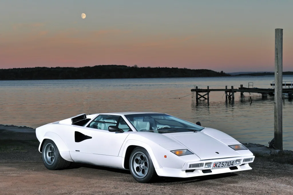 lamborghini_countach_lp400_sv_by_bob_wallace_3.jpeg