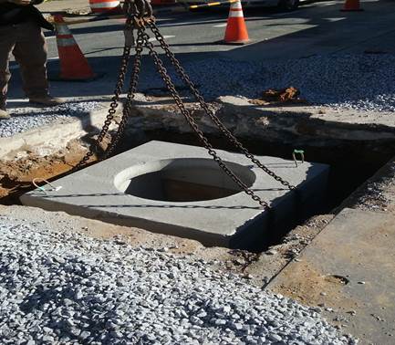 Manhole #25 installation at 9th & Monroe