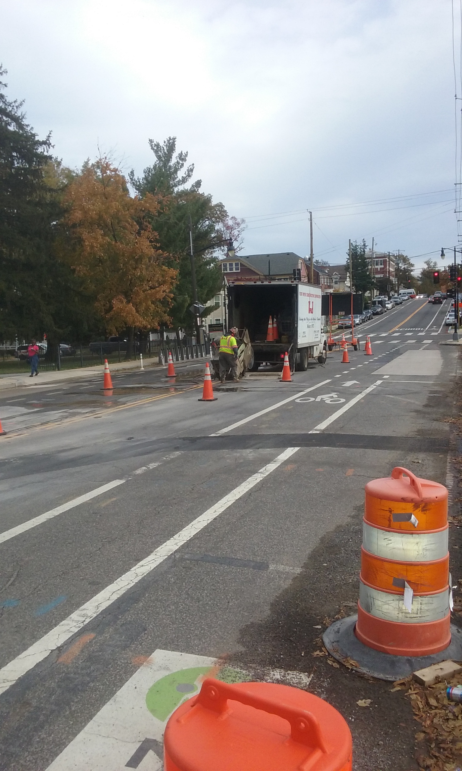 Asphalt cutting for utility at 9th & Monroe