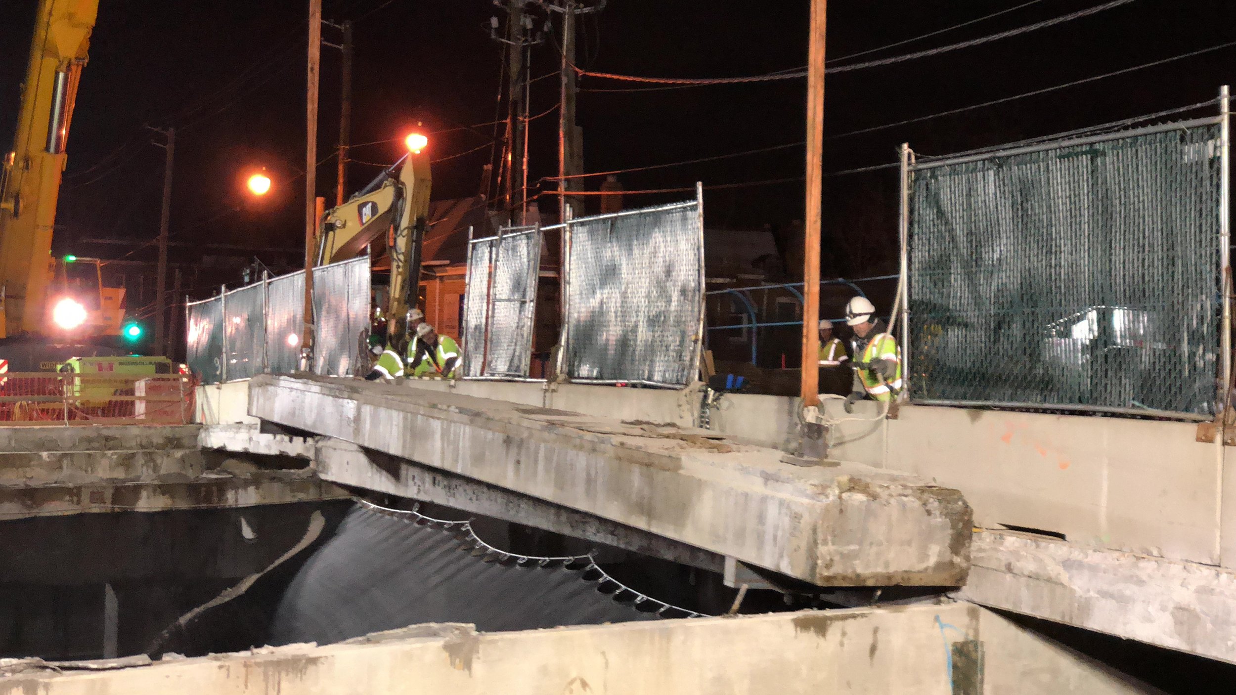 Concrete beam removal over WMATA