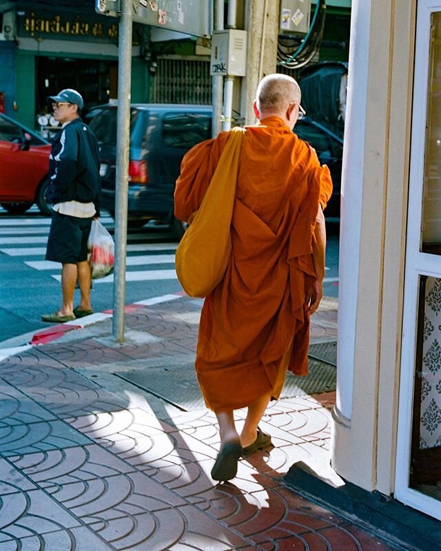 Monk&rsquo;s Evening Walk. #bangkok #thailand #street #photography #people #monk #travel #portrait #sunset #leica #film #portra160 #filmisnotdead  #beautiful #photowalk #globetrotter #kodak #travelgram #wanderlust
