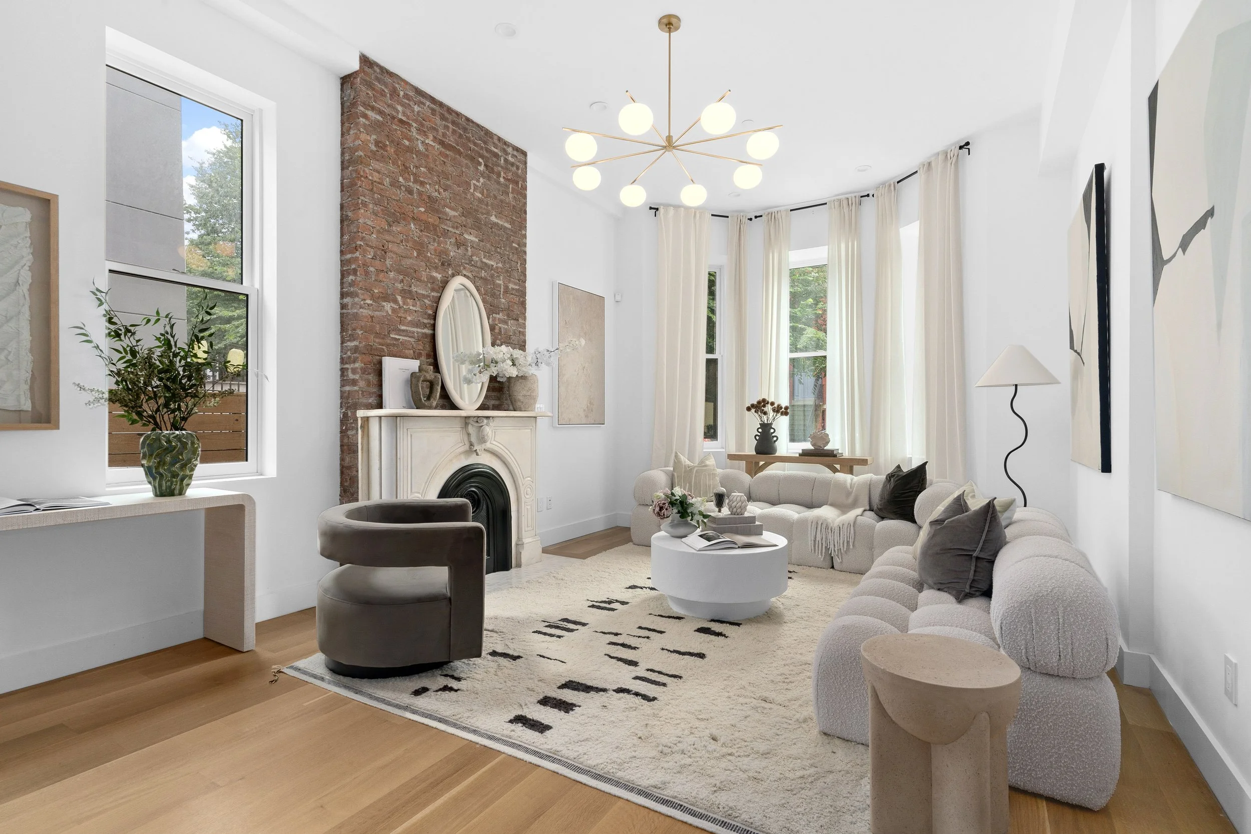 1_Living Room.jpg