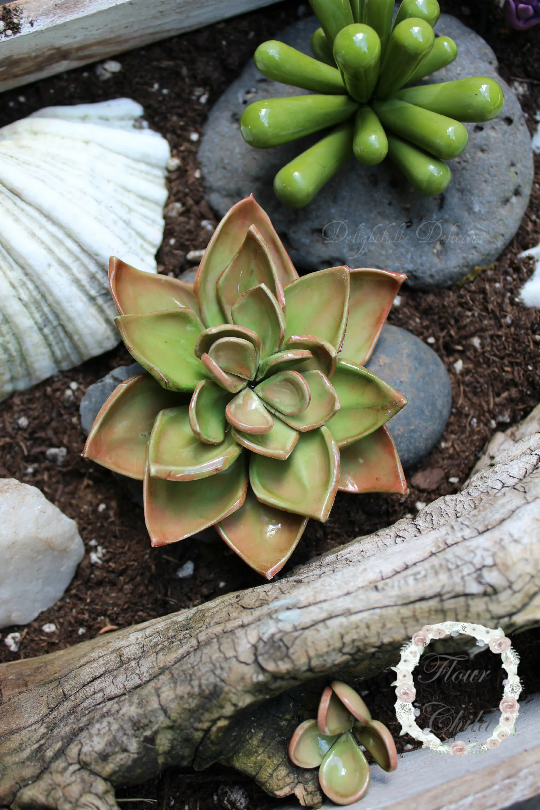 gumpaste succulent.jpg