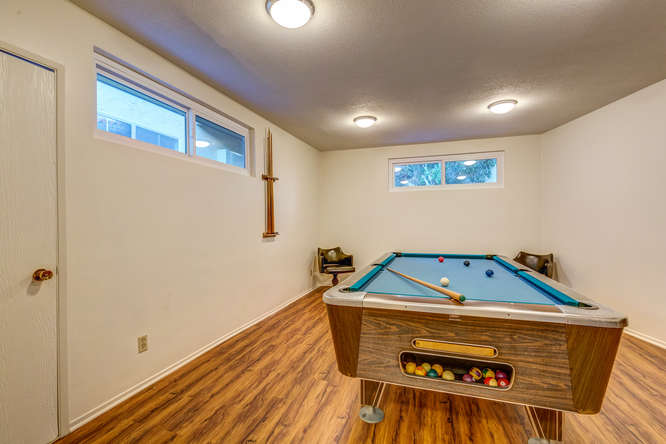 5950 Buckingham Pkwy Culver-small-021-13-ThoTif0008Upload22-666x444-72dpi.jpg