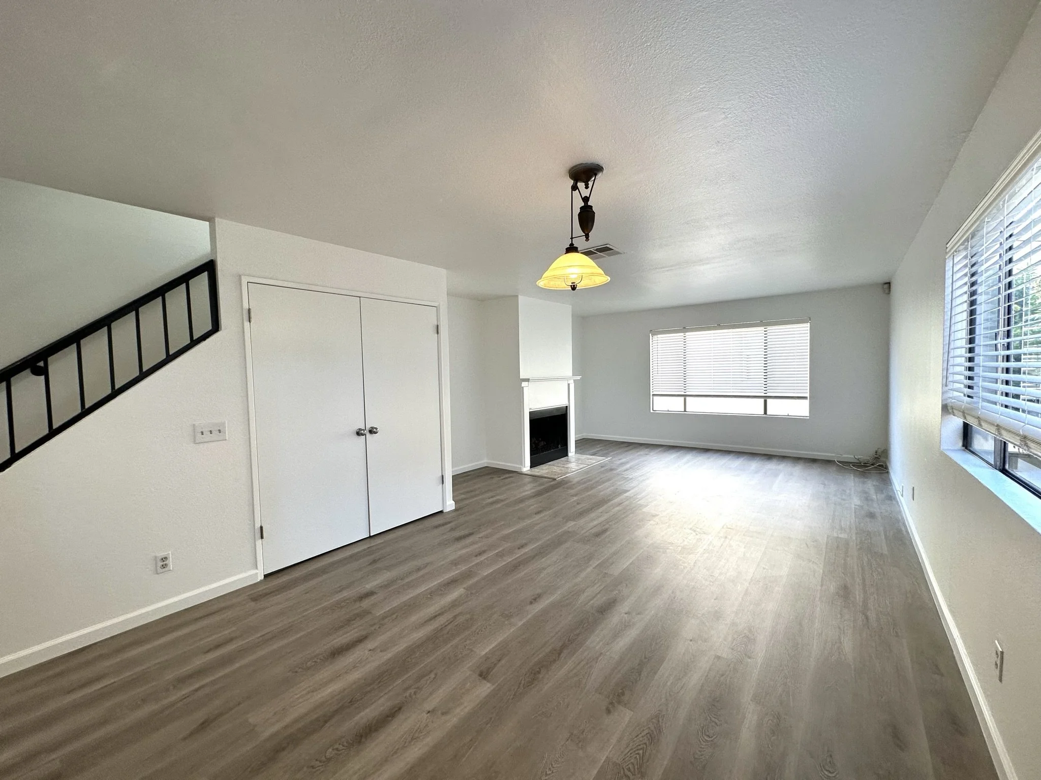 8515 Saturn St #106, South Robertson