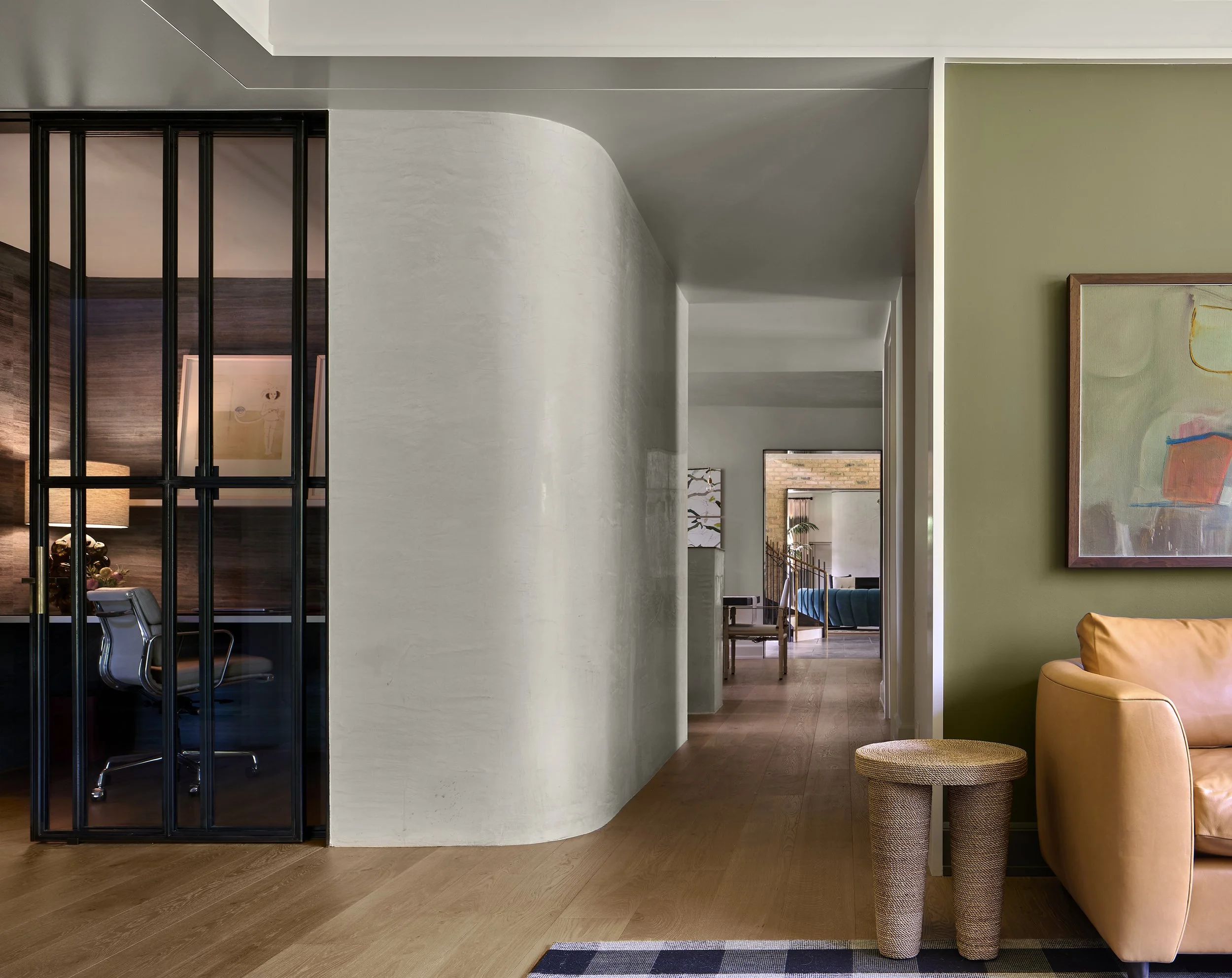 Family Room_1-2610_208364.jpg