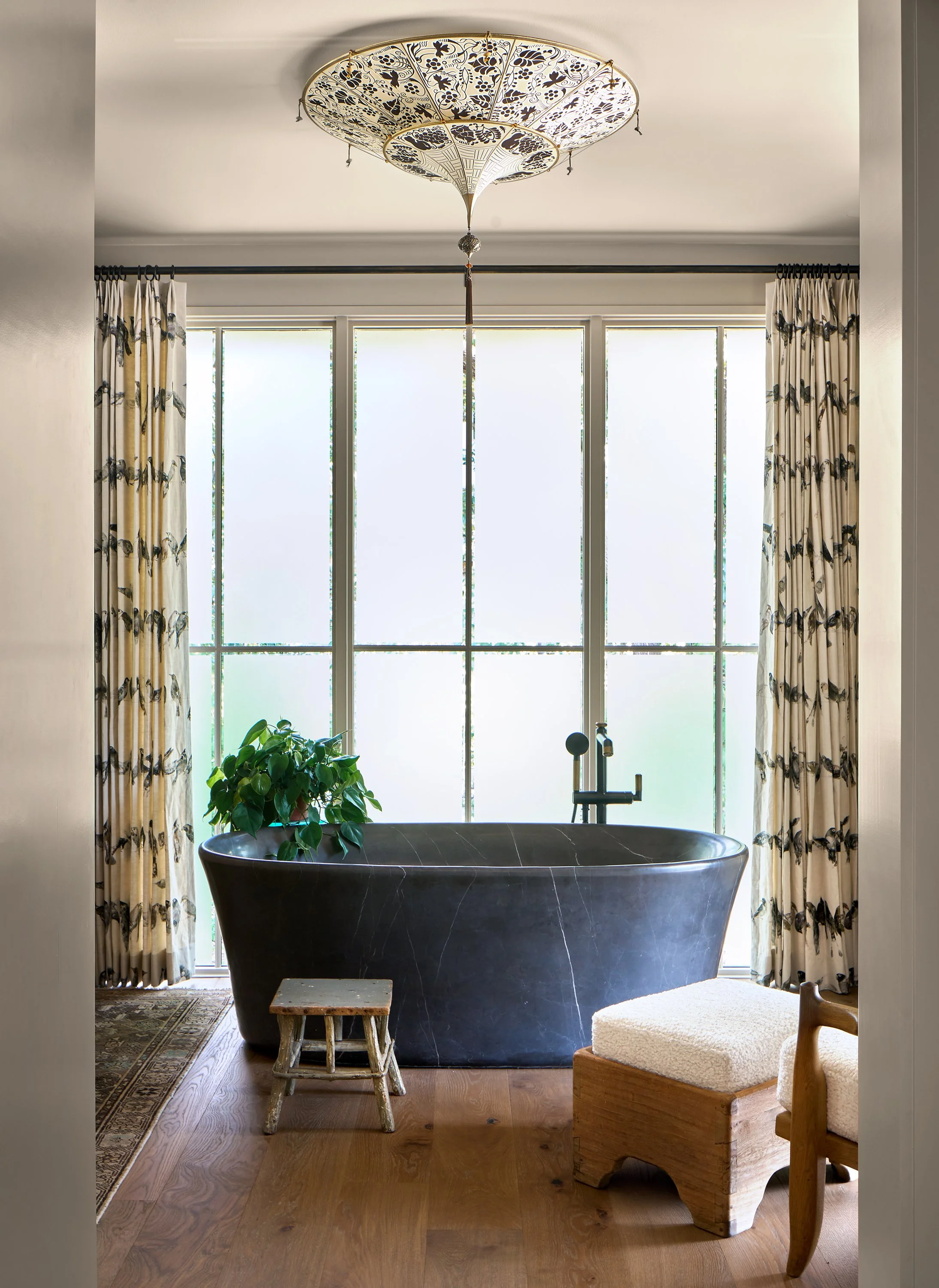Main Bath tub_3-2610_203608.jpg