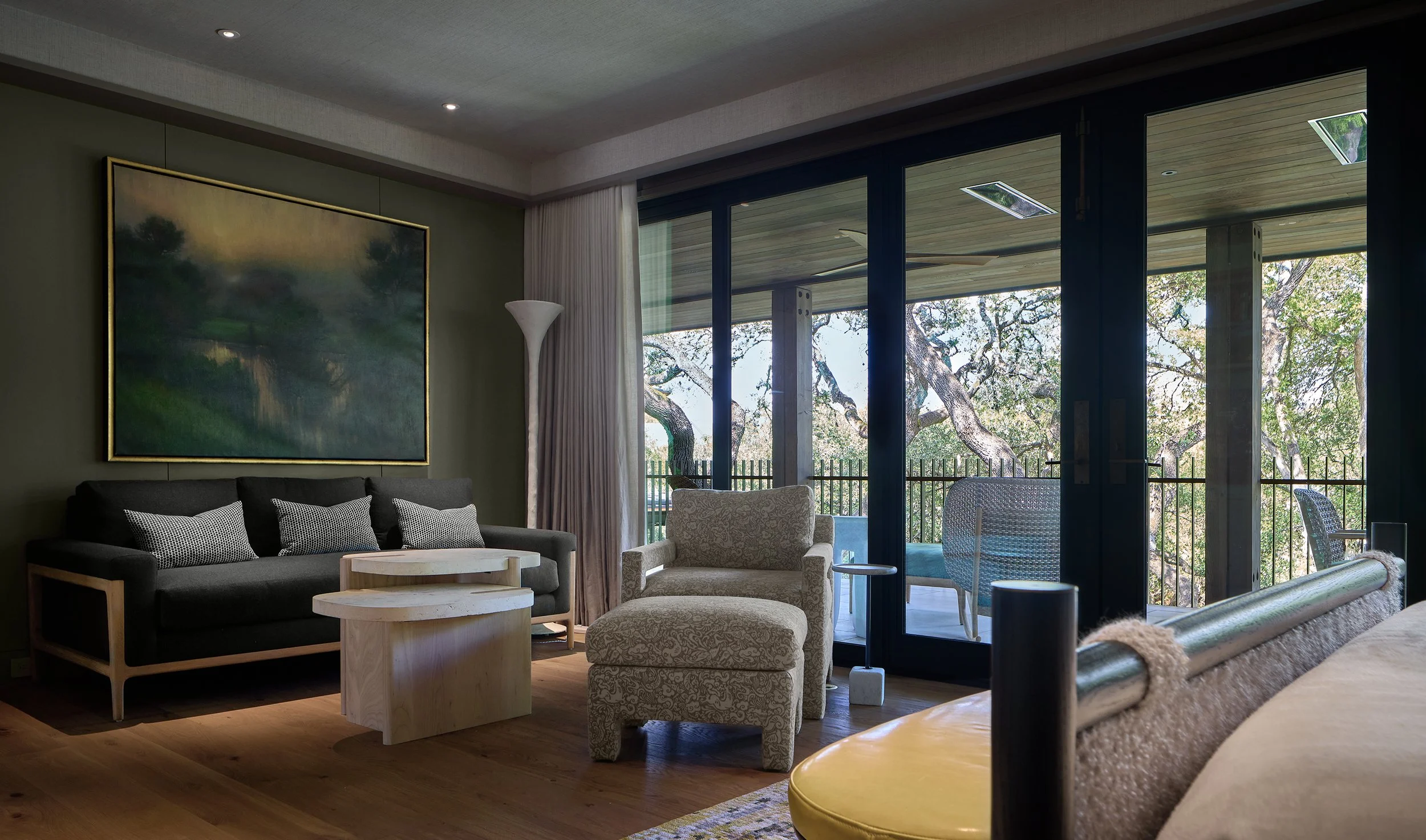 Main Bedroom Seating_2-2610_201521.jpg