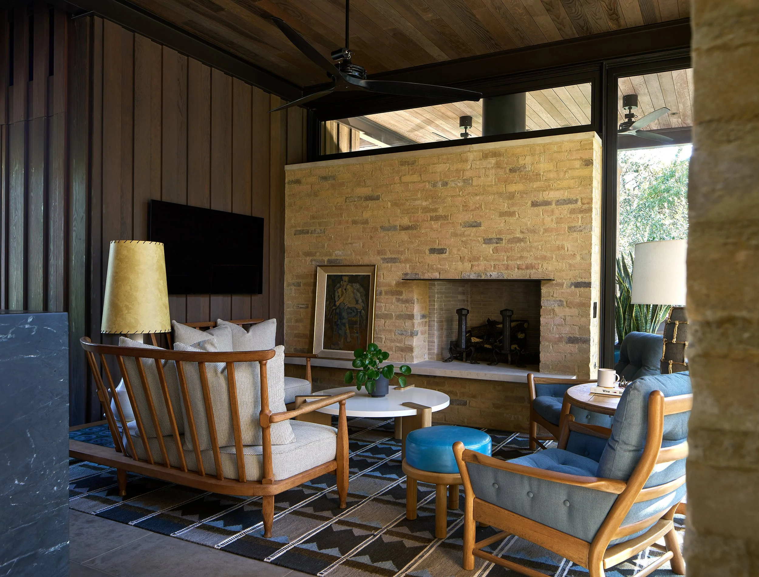 Sitting Room Fireplace_3-2610_204133.jpg