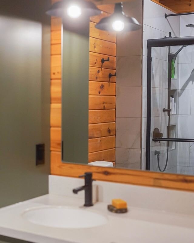 Before and after, round 12: a cottage bathroom makeover! Now listen, bathrooms are hard to photograph and I learned this firsthand when I took my own pics of this bathroom, so use your imagination! These clients only had a bathtub on the main floor, 