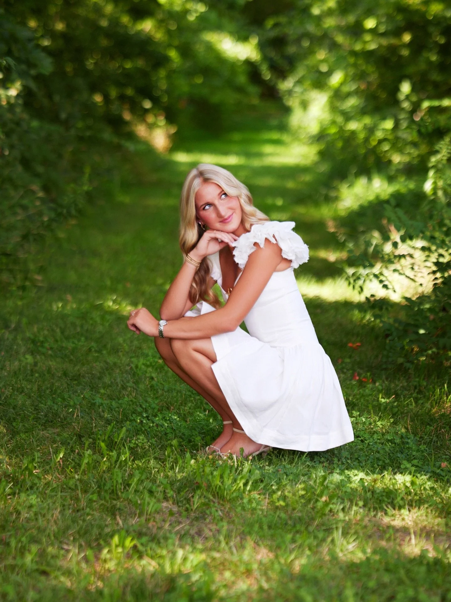 The little white dress is a great option for your senior session! A fun sleeve &amp; modern touches are great ways to show off your style, while keeping it classic!! 🤍✨

Excited for senior portraits, but want more guidance on planning? Book a studio