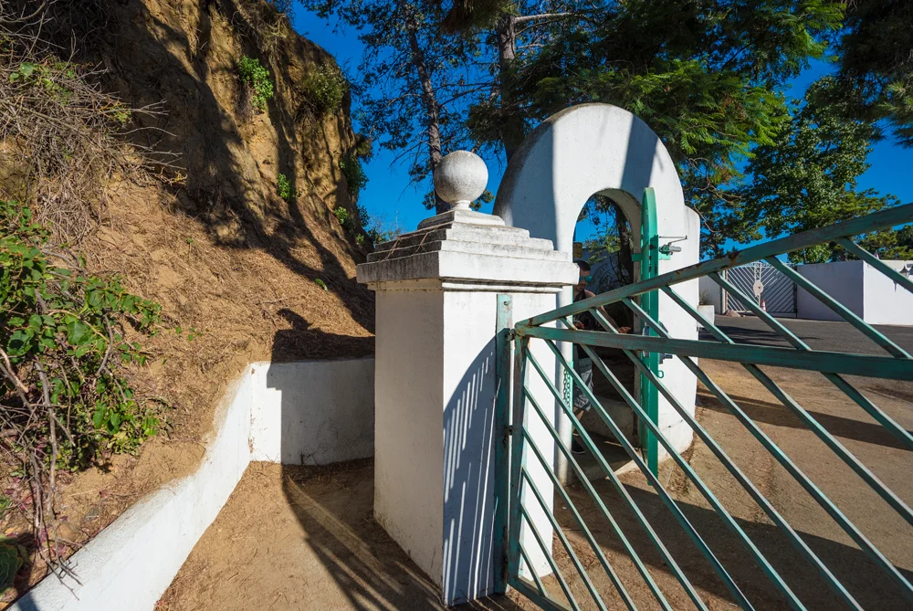 hollywood-sign-hike-los-angeles-california-208.jpg