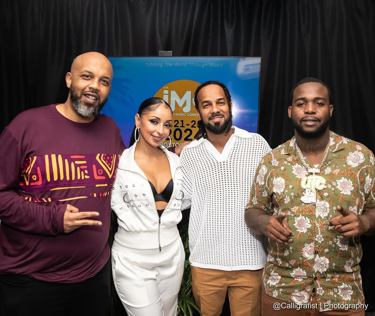 Had some great discussions and a good time with the panel at the @islandmusicconference in sweet Ja 🇯🇲 
Thanks for having me 🙏🏽 
Big love and Respect to @direalshaggy and the team 
and the panelists:
@myaplanet9 
@teejay.uptopboss 
@tumabasa 
📸 