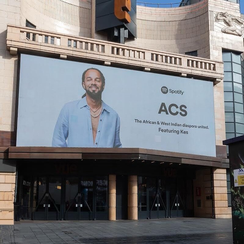 Thank you @spotifyuk @spotify for supporting our &lsquo;Man With No Door&rsquo; album with this billboard in London! 🙏🏽 🇬🇧