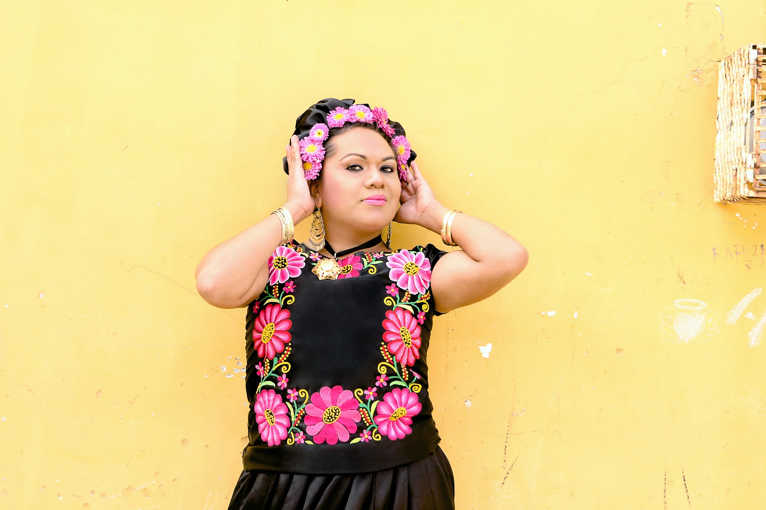 A photo documentary series of Mexico's transgendered Zapotecs Involvement: Art direction, photography, post production
