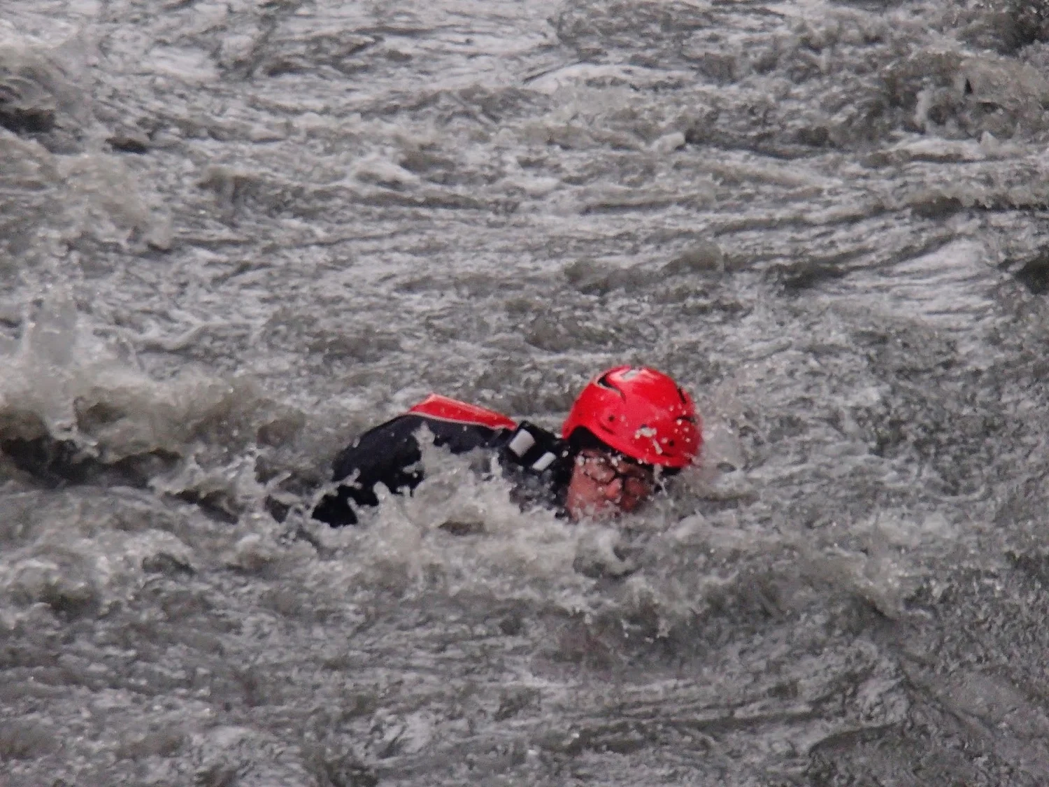 Is the Color of Your Helmet Important? — Rafting Magazine