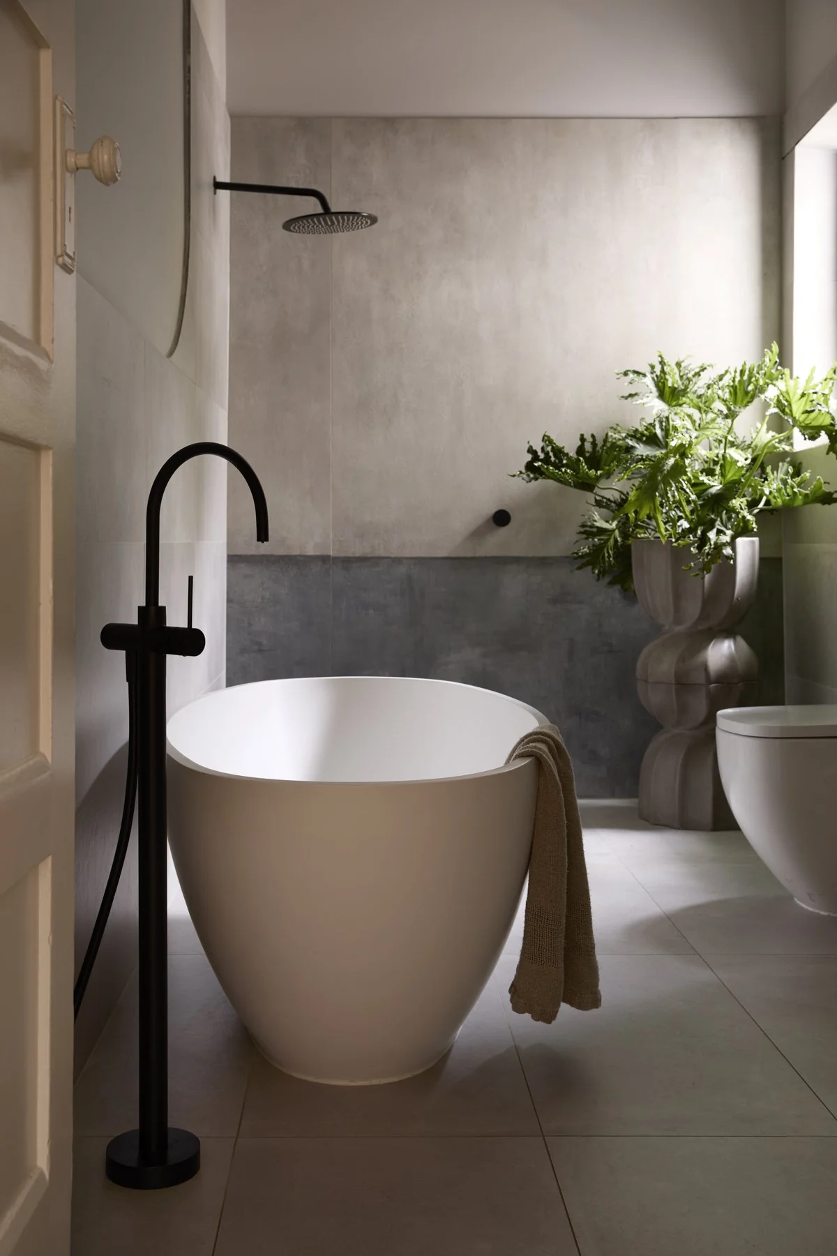 ManiArch_Elwood22580_Gemmola_LR.jpg