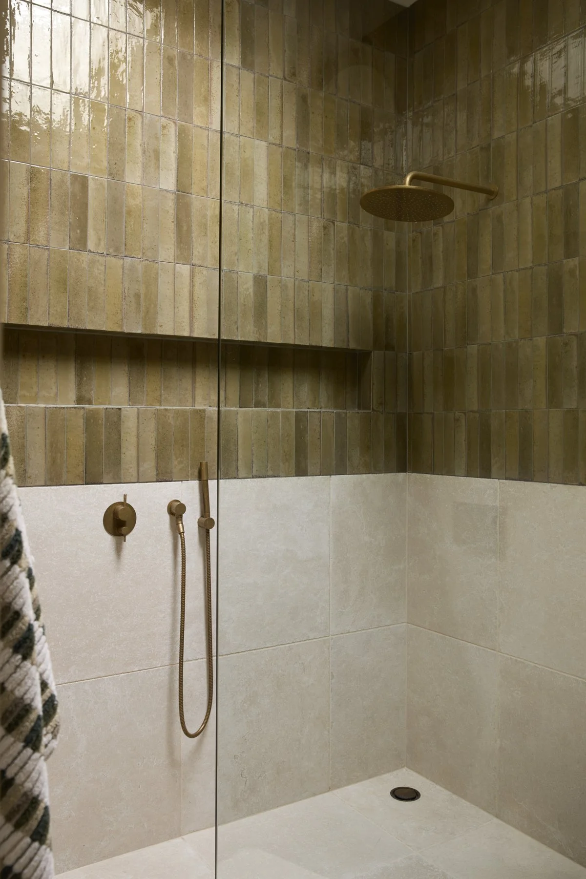ManiArch_Elwood22614_Gemmola_LR.jpg