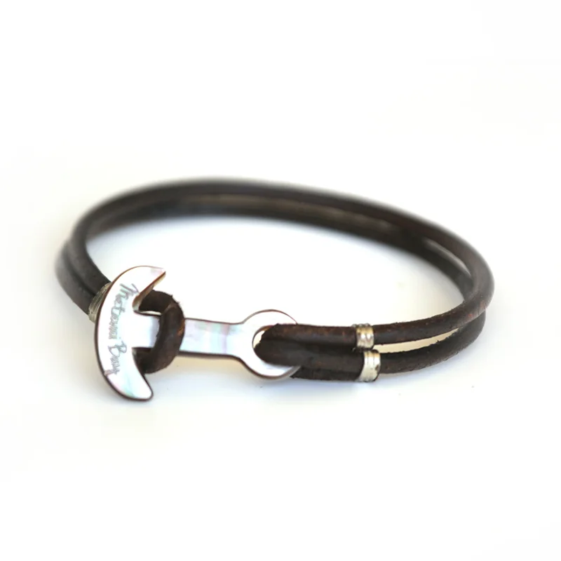 BIJOUX-HD-FONDBLANC-MATAVAIBAY-BRAC ANCRE CUIR ROND-5.jpg