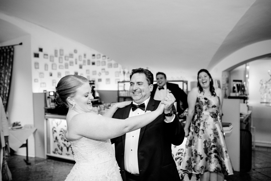 Jeff&Caite_DestinationWedding_Mondsee_16_HG-Blog-178.jpg