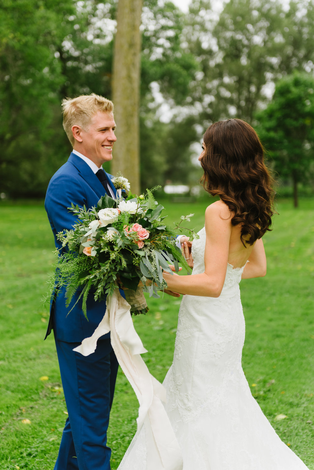 bride-groom-first-look-reveal
