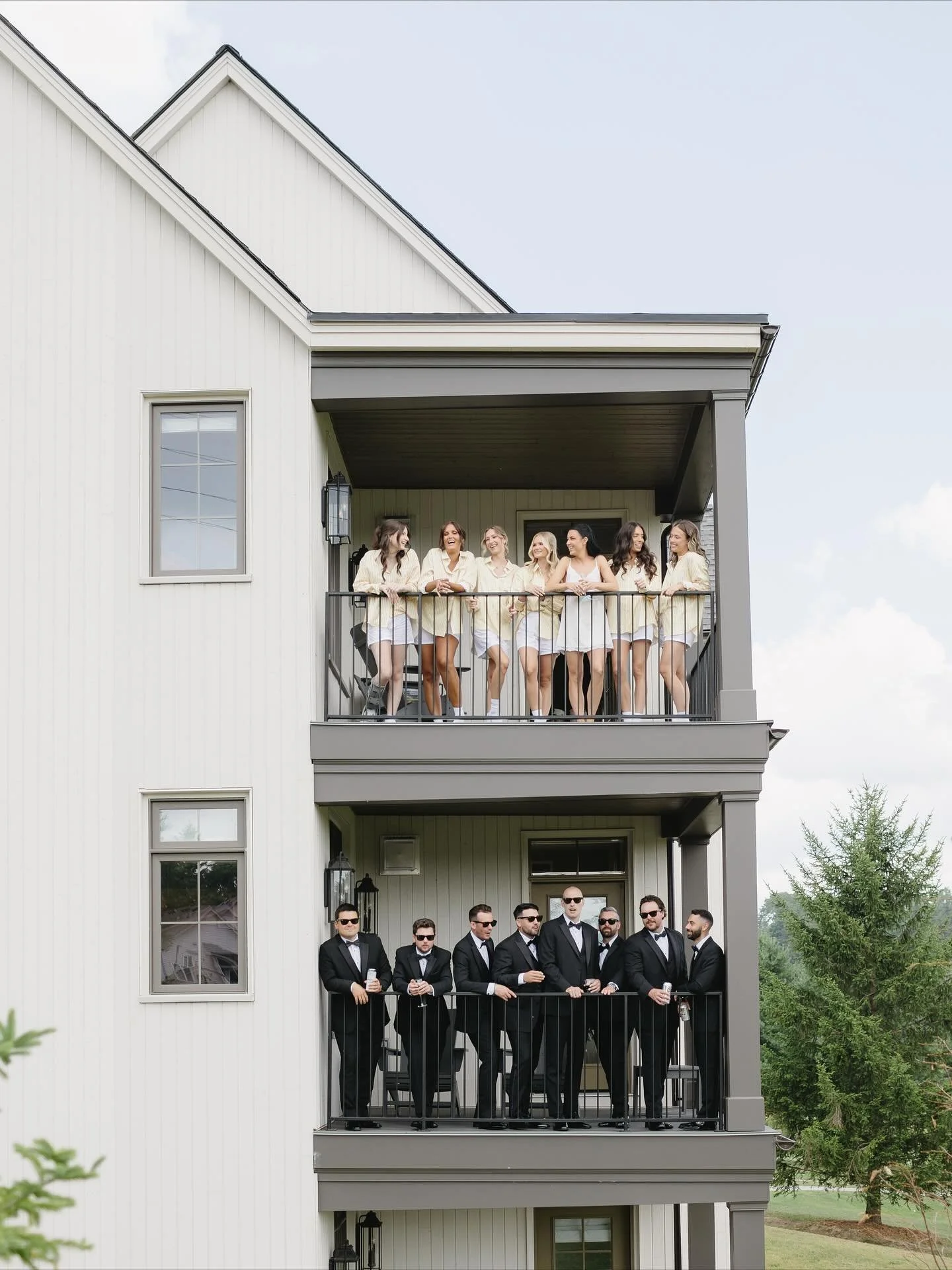 Views of the Penrose never looked so good. 🕶️✨💛 From the bottom to the top, M&amp;K&rsquo;s wedding party was stacked with style.

Photography&nbsp;@maddiemellottphotography Makeup Artistry&nbsp;@theartistcollectivestudio

#weddingweekend&nbsp;#wed