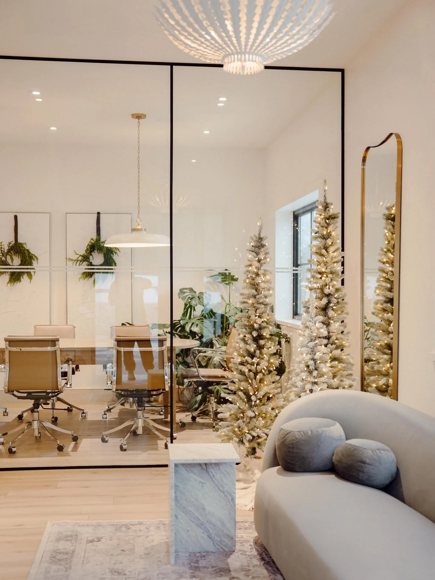 Wrapping up 2025 with full hearts 🤍

Thank you to our incredible couples, team members and vendors for a year of unforgettable celebrations.

Wishing you and yours a very Merry Christmas&mdash;and cheers to all that awaits in 2026! 🥂

#weddingseaso